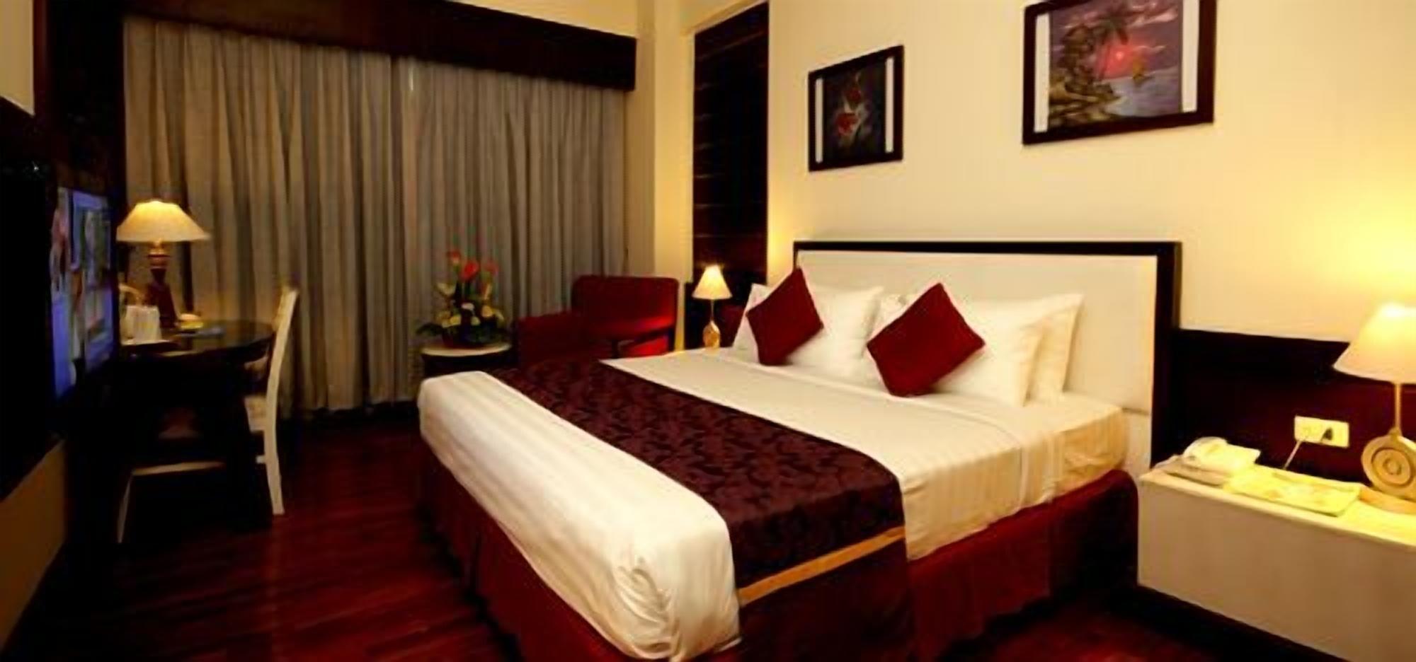 Hotel Maharadja Jakarta Exterior foto