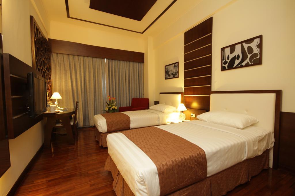 Hotel Maharadja Jakarta Exterior foto